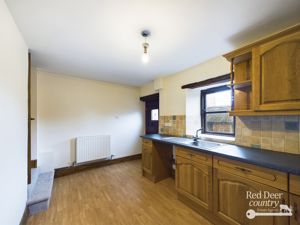 Kitchen/Breakfast Room- click for photo gallery